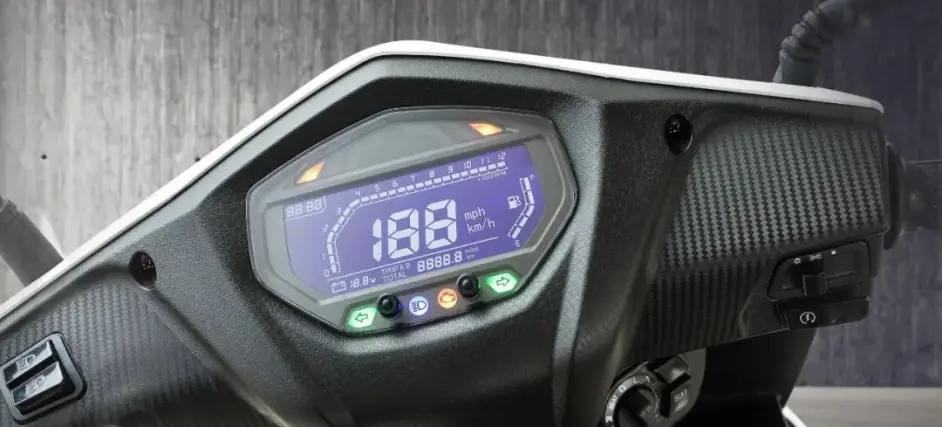 钱江踏板车125亮黑,钱江125踏板复古质量怎么样