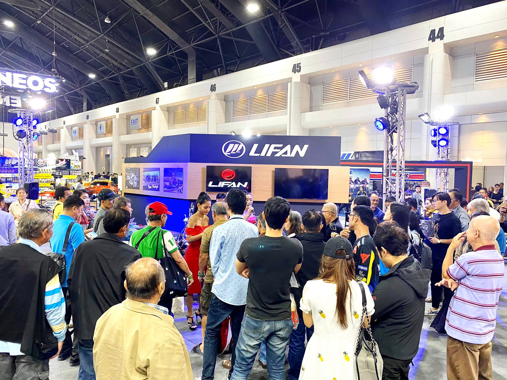 力帆在泰国展示全新的KPV150越野踏板