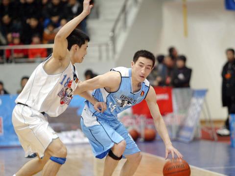 最近几年cba退役的球员,cba球衣退役的有几人