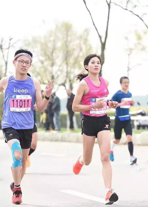 全马230女子什么水平,全马257训练