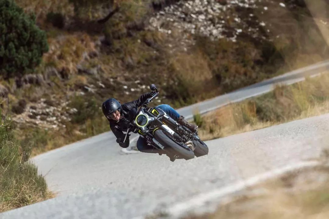 春风700cl-xadventure版,北京车展春风700cl-x运动版