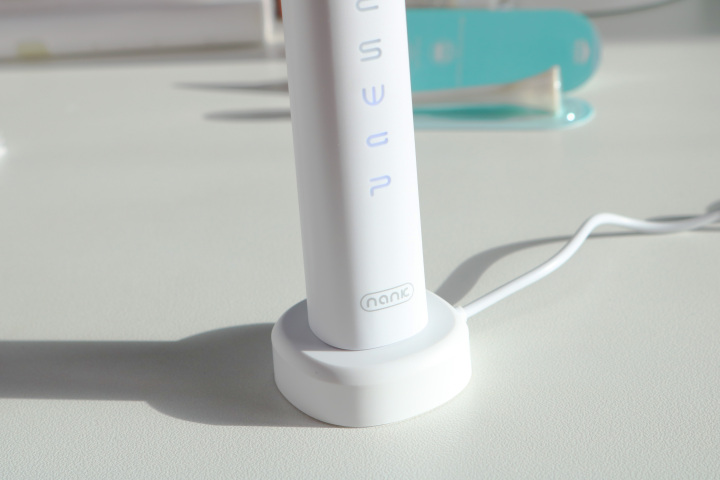 双纳米牙刷11必买清单,南卡声波电动牙刷开箱测评