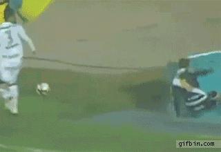 搞笑射门庆祝,那些搞笑的进球