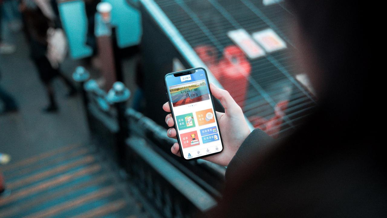 小学生作文写出喜欢的人,小学生作文使老师泪流满面