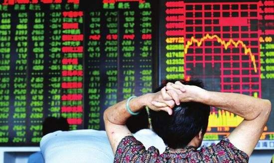 炒股一直亏钱怎么才能离开股市呢,股市跌了才知道有那么多人炒股