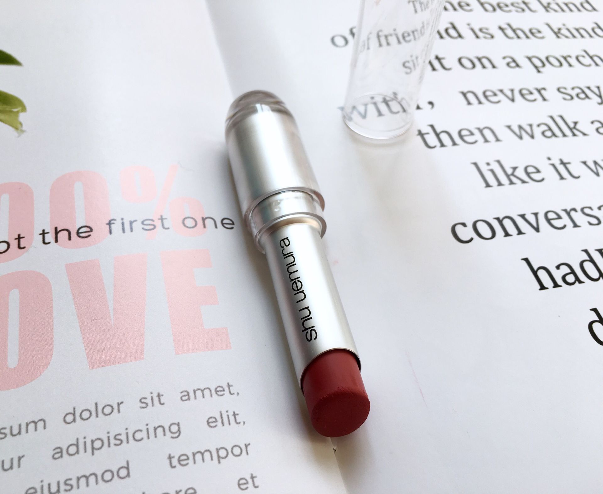 植村秀正品唇膏黑金,植村秀绢感唇膏推荐