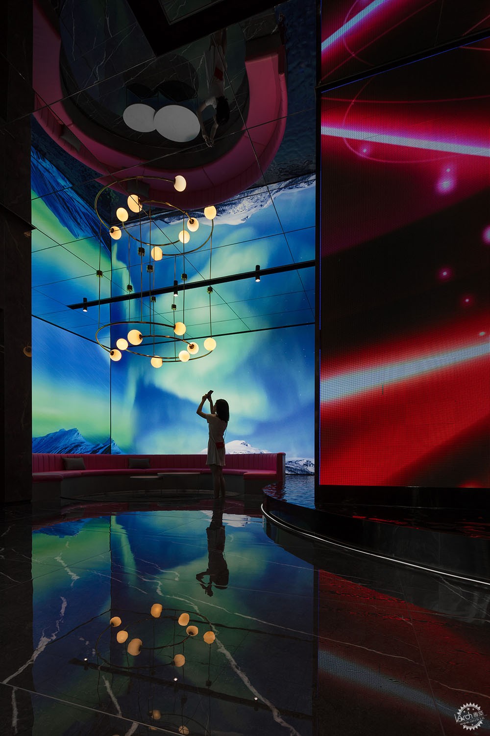 汇亚瓷砖展厅效果,汇亚陶瓷生产基地