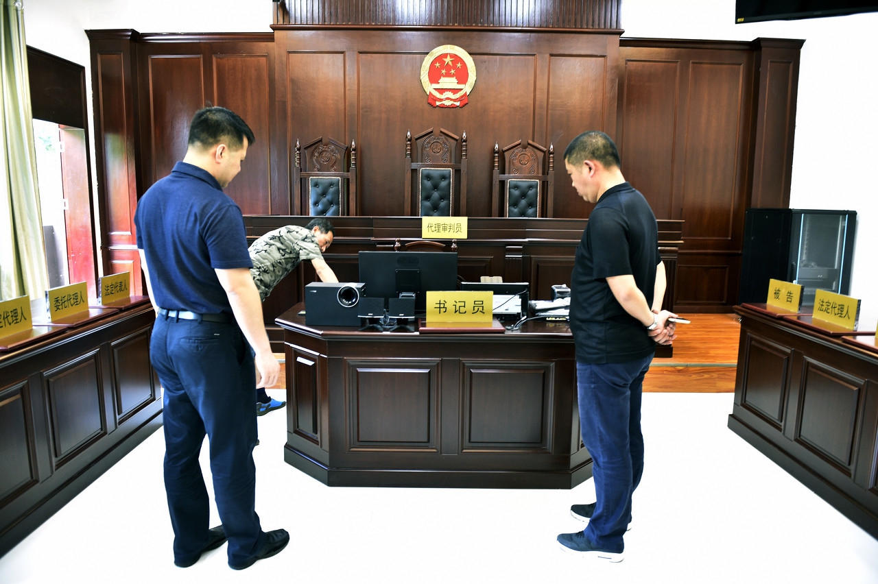 房子过户了户口不迁出怎么办,房子过户后原房东不肯搬走怎么办