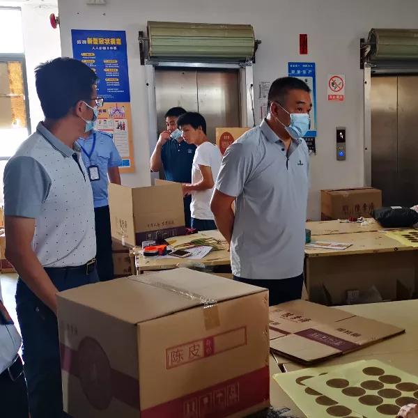 番禺|秋高气爽,注意消防安全!桥南街对布匹仓库安全进行检查