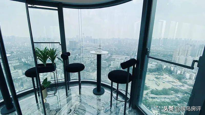 1000万可以买到什么豪车,1000万可以买到怎样的别墅