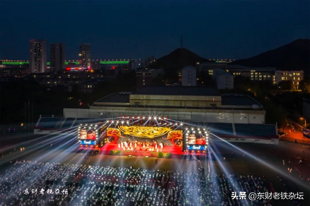 梦幻光雾山夜景演出,梦幻光影星空馆