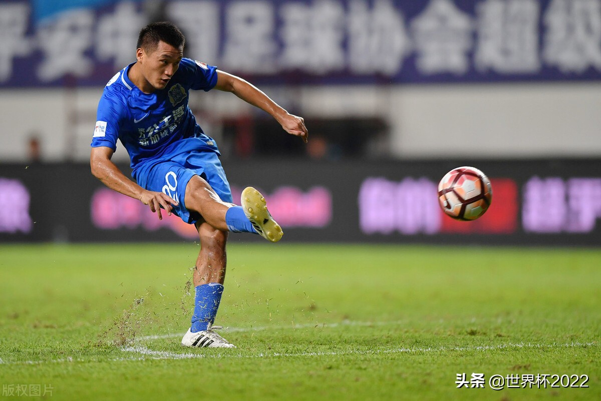 国足主帅李铁出席12强赛第三轮,国足主教练李铁的执教能力怎么样