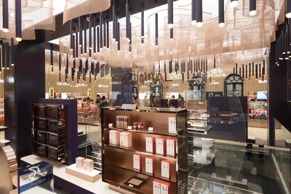 北京打“骨折”的免税店，竟然就在自家门前？刷街的快乐回来了