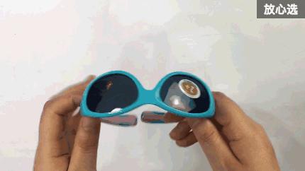 戴墨镜影响孩子视力发育VS戴墨镜保护视力，哪种说法才是对的？