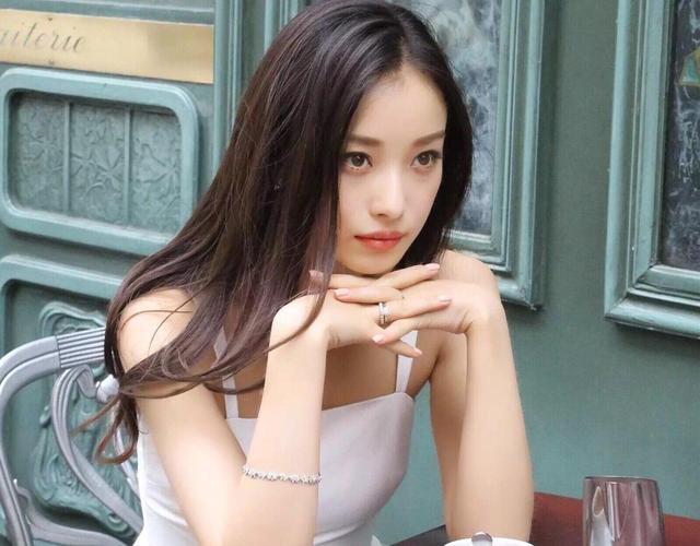 晚上坚持做这几件事皮肤越来越好,早上起床怎么才能让皮肤白嫩