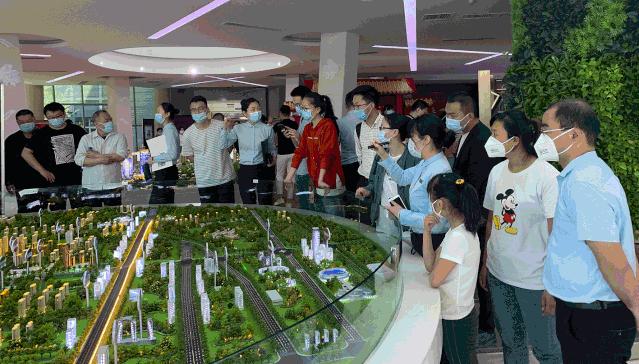 天鸿万象东方备案价,济南天鸿万象东方促销