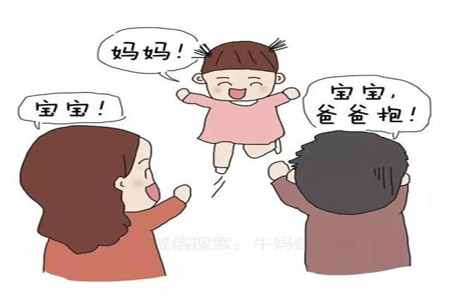 宝宝晚上大都喜欢粘着妈妈，你家宝宝是吗？一起来看这4个原因