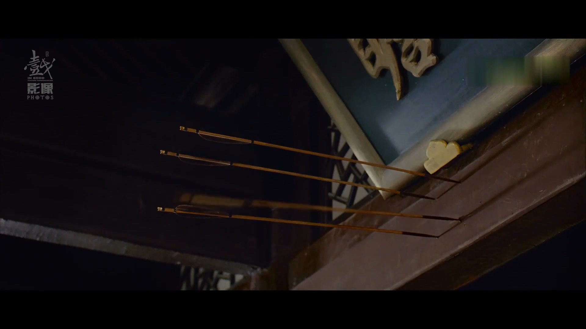 少年目睹姐姐被*暴强**深度抑郁,成为绝世高手却终究敌不过时代