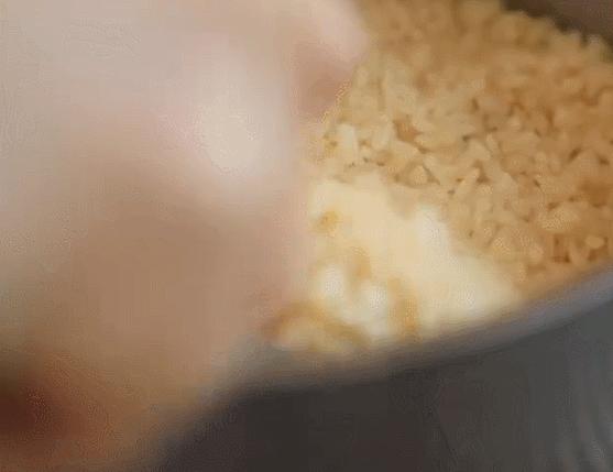 怎样做好吃的香鸡饭,如何在家做香菇滑鸡饭