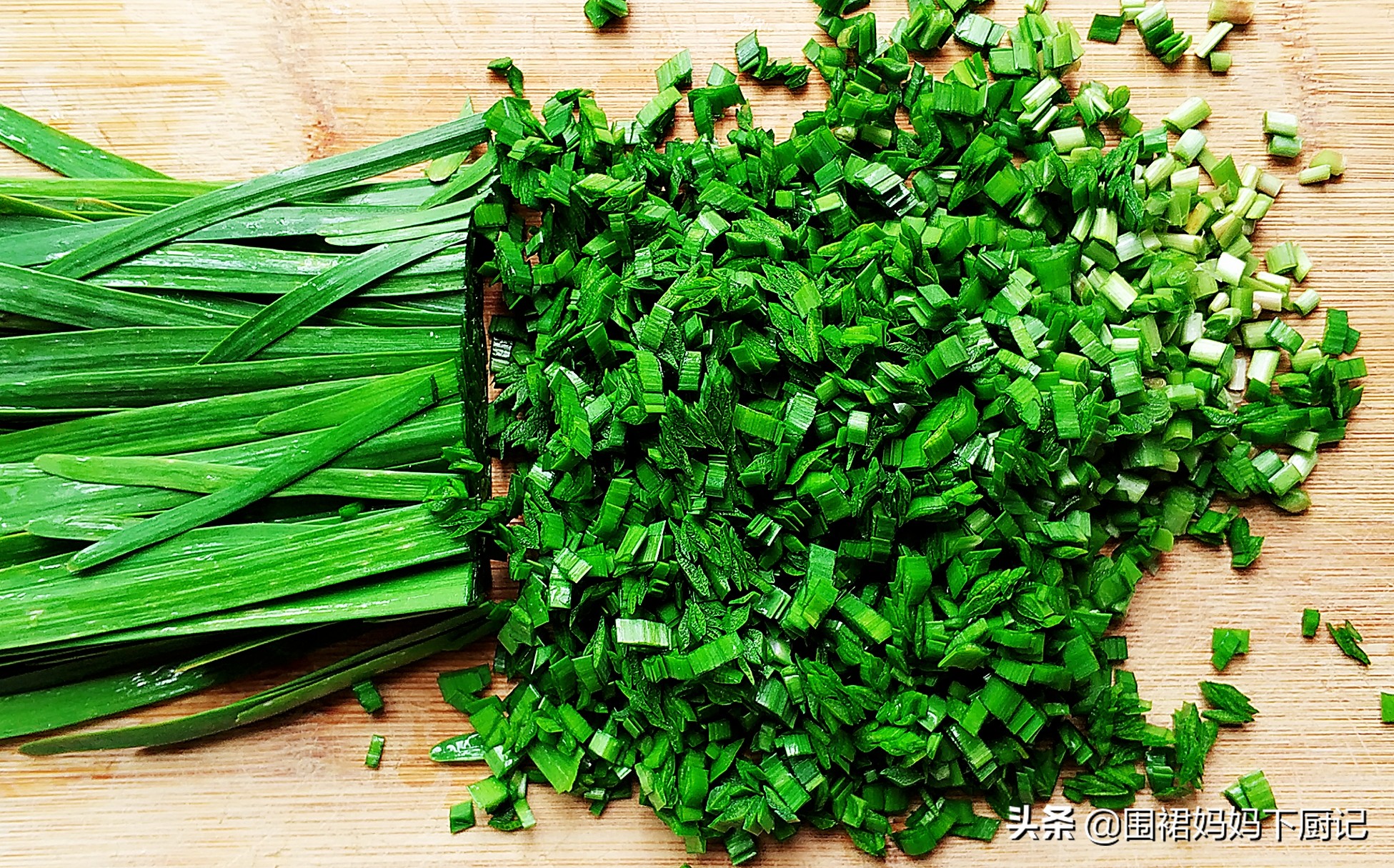 喜欢吃水煎包做不好？注意这2点，做出包子焦香酥脆、蓬松喧软