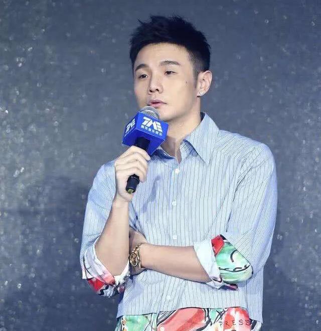 李荣浩发文吐槽,李荣浩公开吐槽