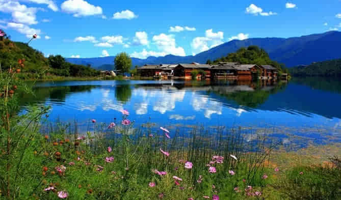 丽江怎样去泸沽湖景区方便,丽江到泸沽湖和大理到泸沽湖