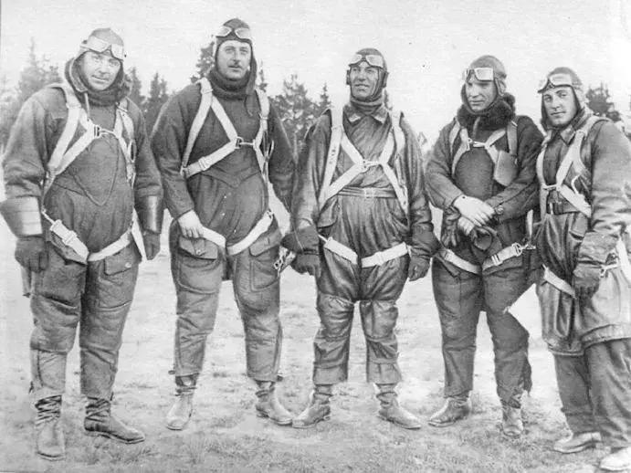 战斗民族轰炸机,空天母舰战略轰炸机