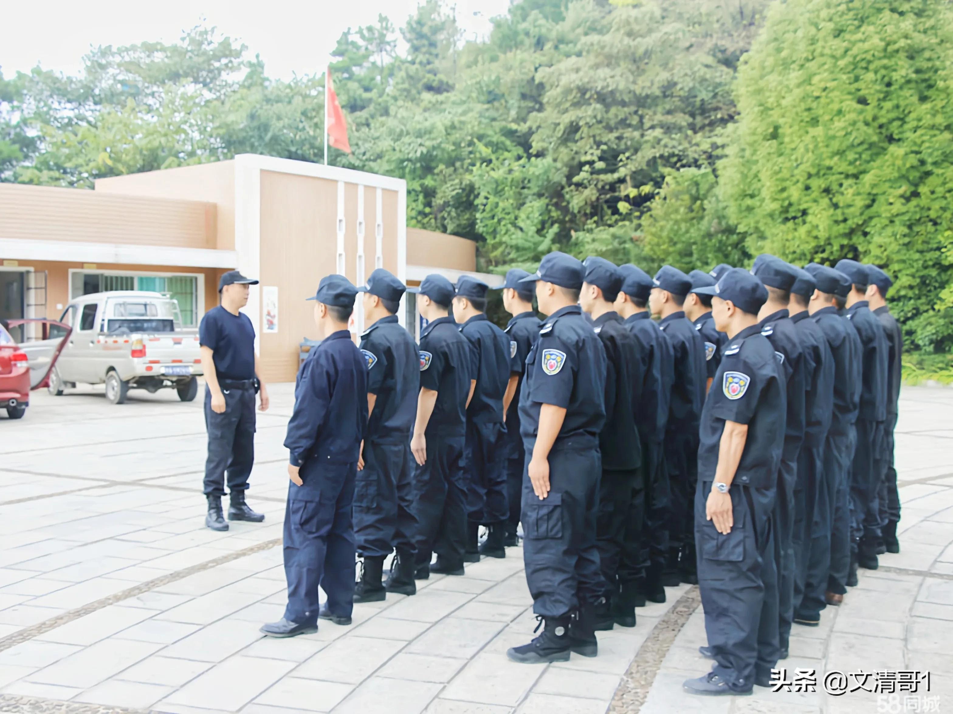 保安工资低工作标准低,保安工资低还经常受气