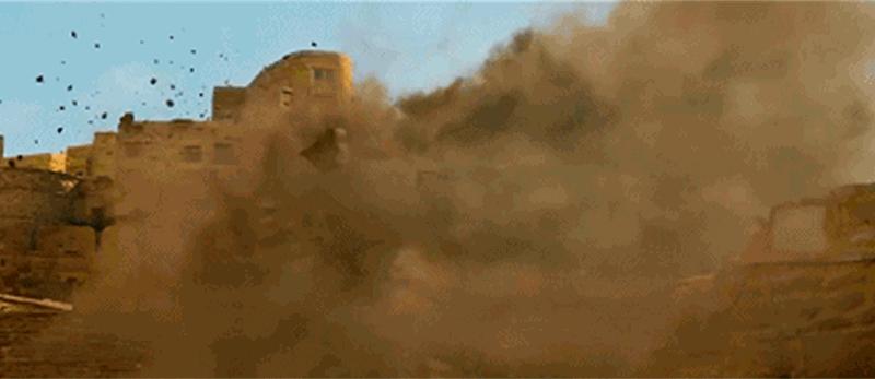 66岁高龄的成龙还能打，他才是披荆斩棘的《急先锋》