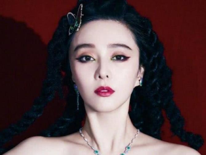 蛇系长相范冰冰,蛇女惊艳的视频