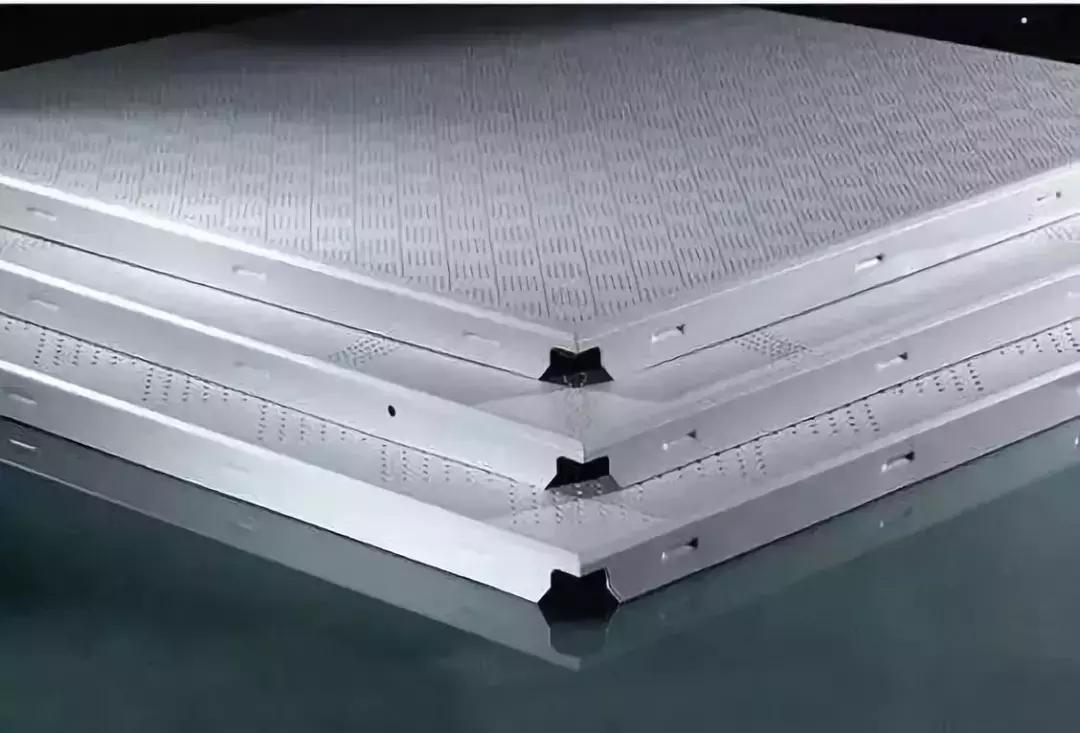 厨卫吊顶用大铝板还是小铝板好,厨卫吊顶用水泥板还是防水石膏板