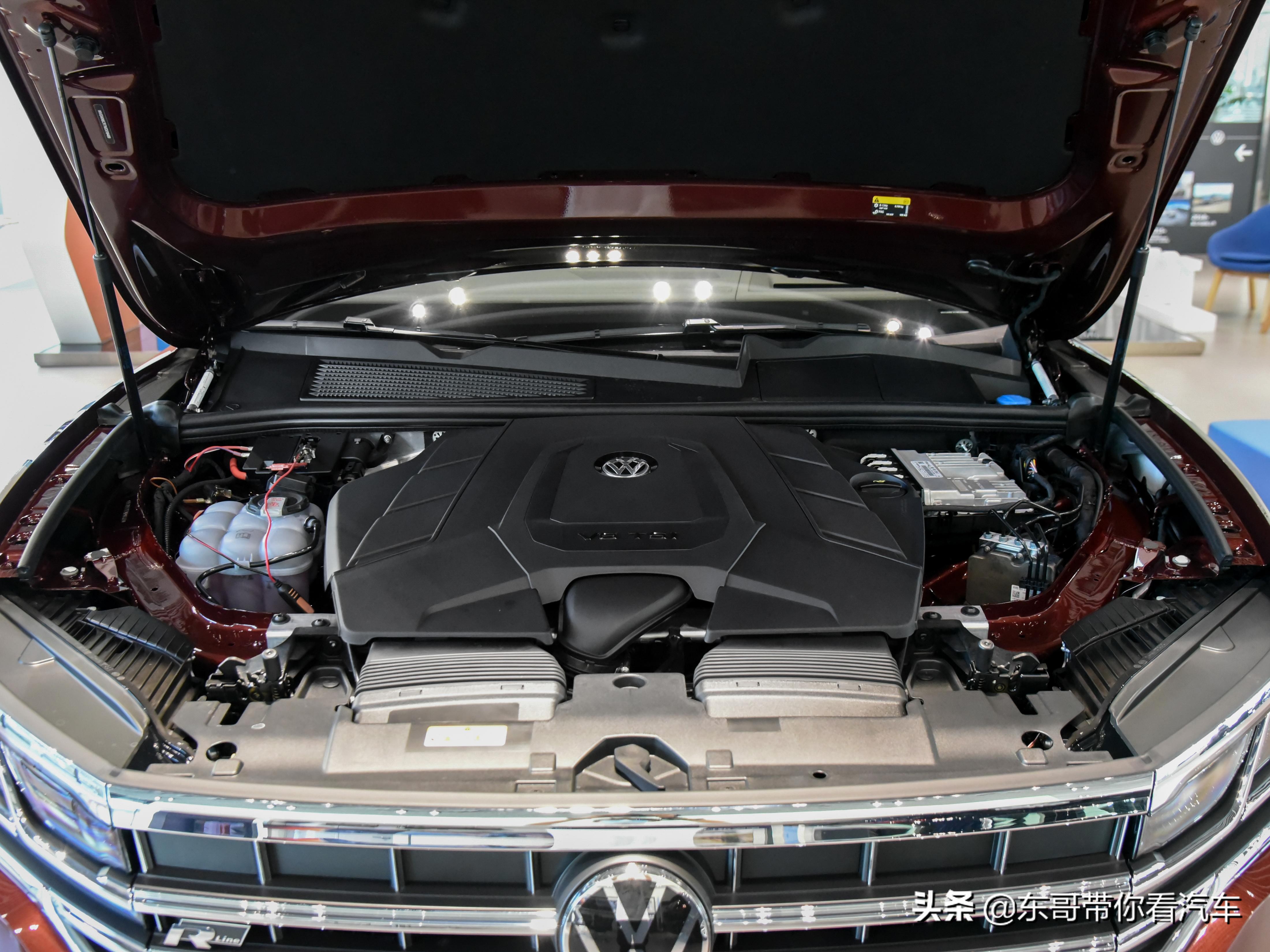 新款大众途锐3.0v6顶配驾驶体验,进口大众途锐2024款全新一代