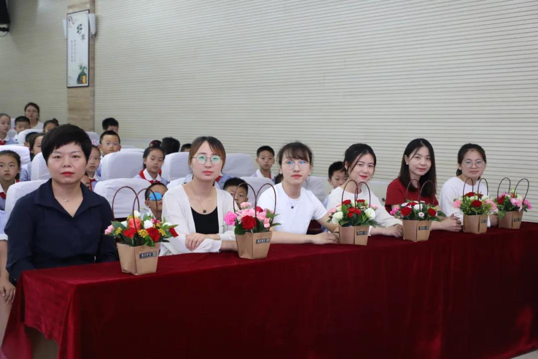 家门口的好学校,家门口的好学校浐灞欧亚中学