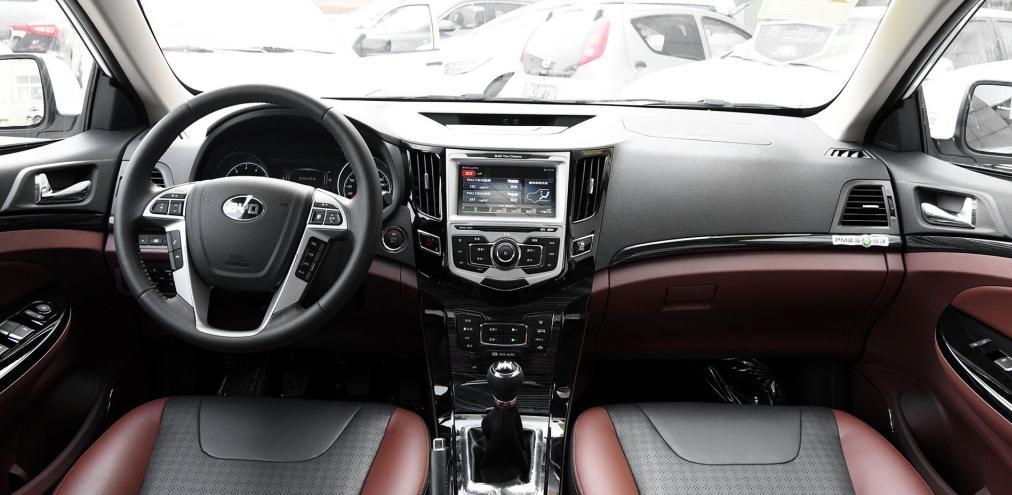 比亚迪f3市区油耗十个左右正常吗,比亚迪3万到6万