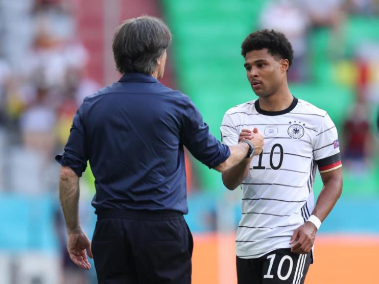 欧洲杯英格兰战平丹麦,96年欧洲杯英格兰vs德国索斯盖特