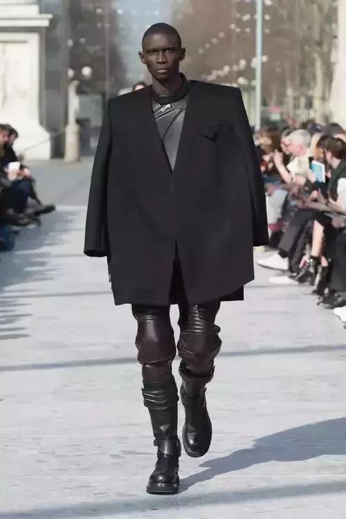 米兰时装周明星合影,明星米兰时装周造型刘诗诗