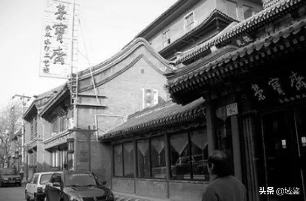 齐白石一幅大幅画多少钱,齐白石的人物画一平尺多少钱