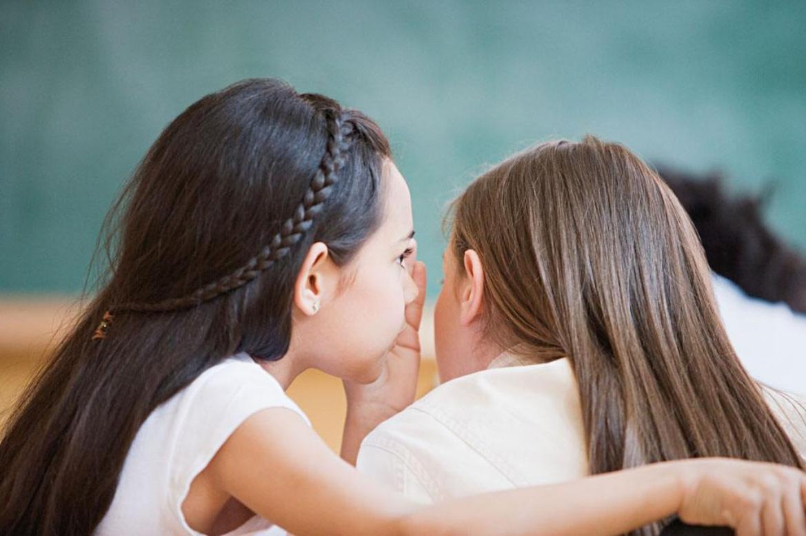 当孩子乖巧懂事时，爸妈却引以为傲？家长们要谨防“不安全依恋”