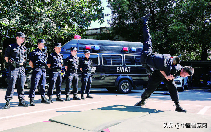 2019年度公安工作巡礼暨荣誉仪式,公安巡逻防控工作