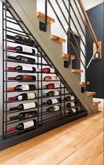 家里楼梯怎么布置,家里楼梯设计方案100例