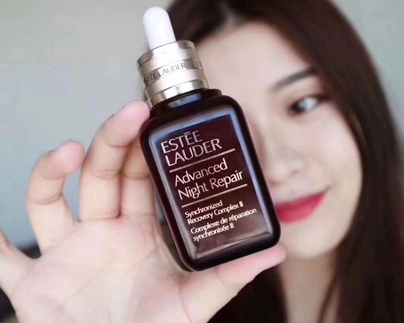 女人一生必买的粉底,女人一生中必买的化妆品