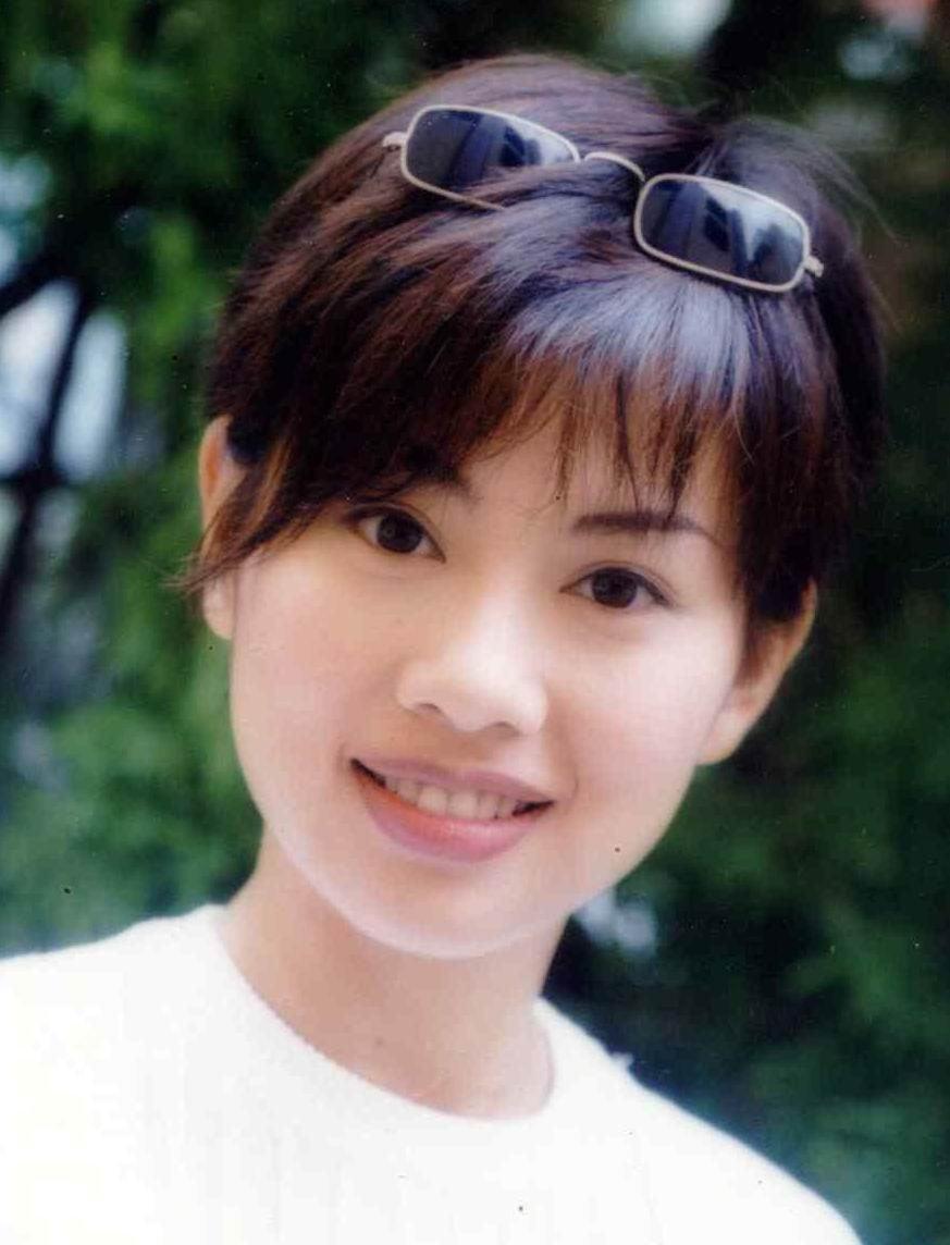 她被家人当作摇钱树,她曾被抛弃患抑郁症5年