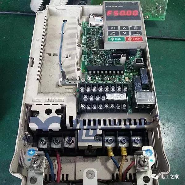 变频器常见故障和维修技巧,变频器常见问题100例