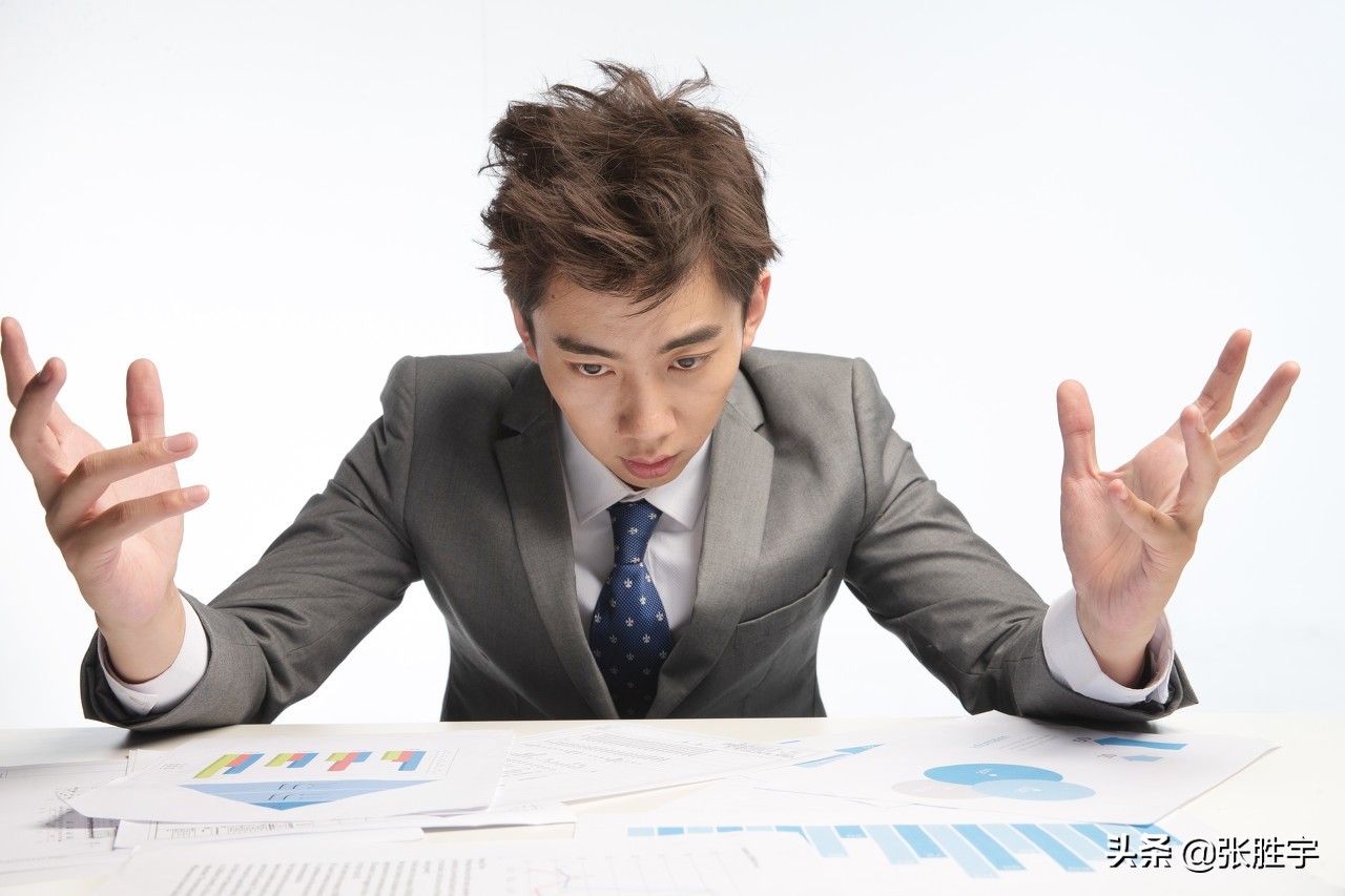 如何应对搞小团体的人,公司内的小团伙怎么处置