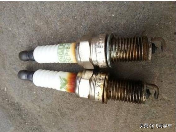 火花塞为什么要两万公里一换,火花塞为啥只坏两个