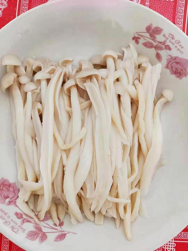 经常吃这道菜女人皮肤不会差,女人常吃此菜美容养颜抗衰老