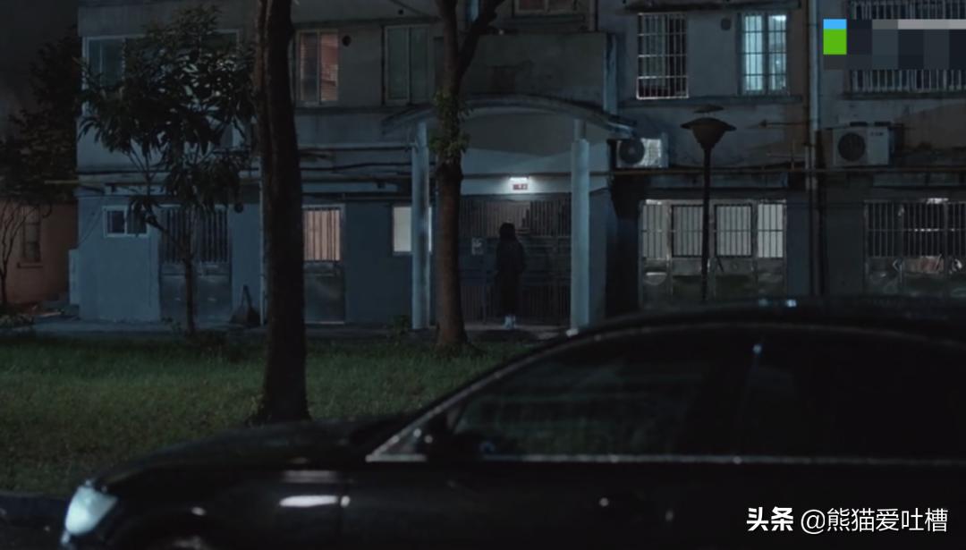 这部剧脑洞太大！有人背后说坏话？上去就是一巴掌