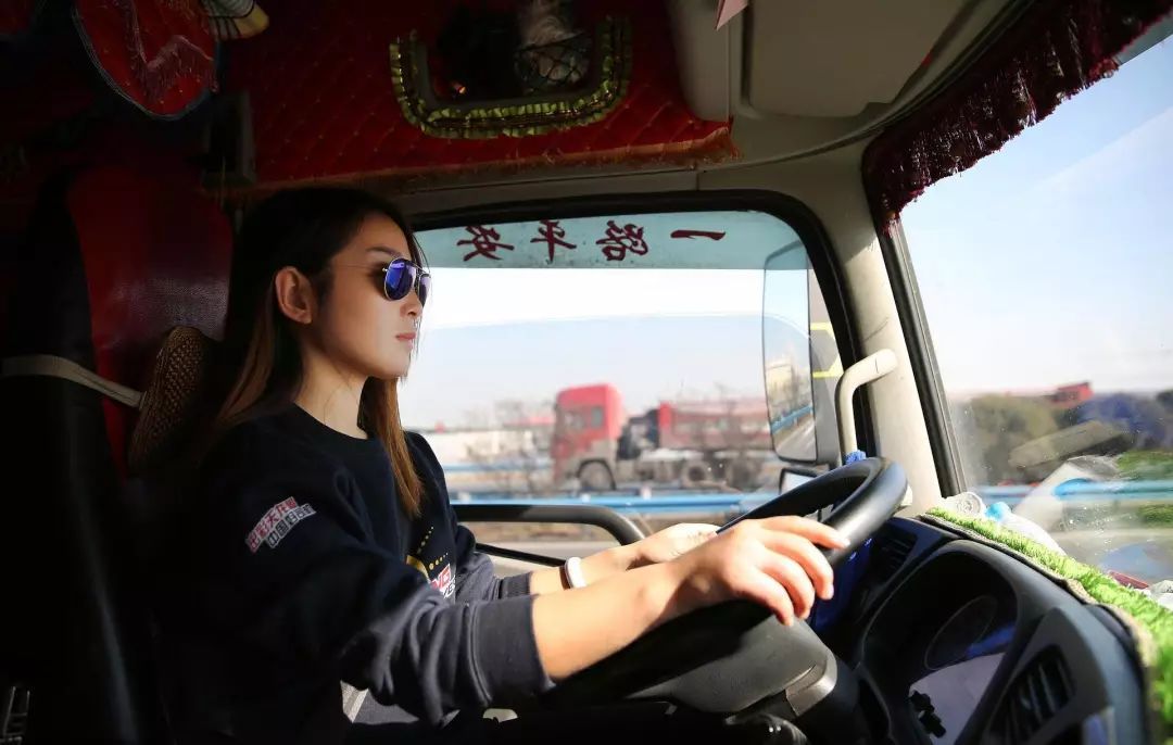 物流货运司机主要干什么累不累,货运物流司机的心酸