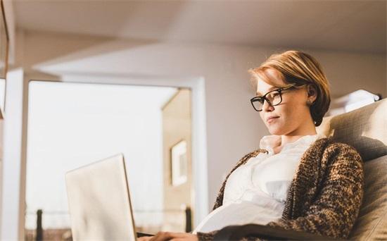 月嫂对产妇的侧切护理视频,月嫂侧切伤口护理要点