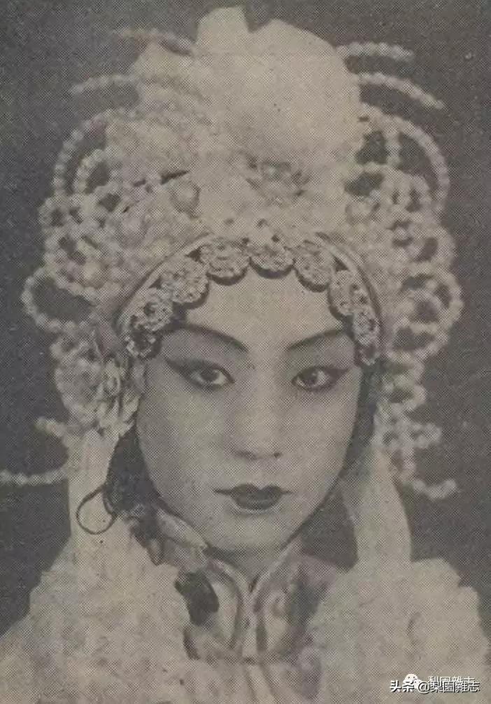 李金鸿：谈京剧武旦（踩跷与打出手）